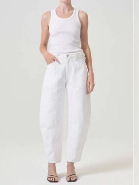 Agolde Mara Barrel Jean in Milkshake